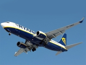 Ryanair vola alto sopra Perugia… direzione Spagna?