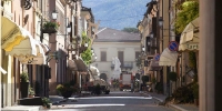 A Norcia riapre, in veste natalizia, il centro storico