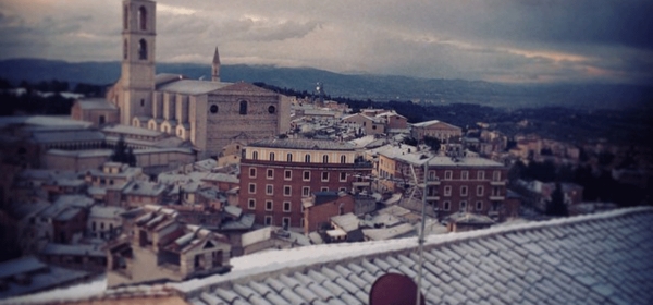 Risveglio sotto la neve per la provincia di Perugia