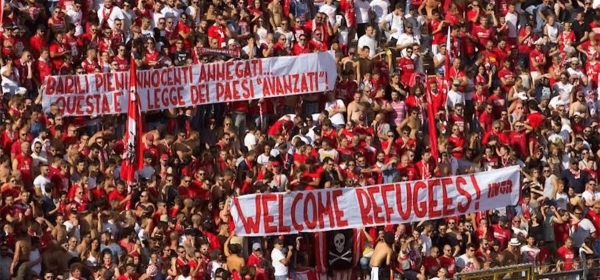 Il popolo del web applaude lo striscione in Curva Nord a favore dei rifugiati