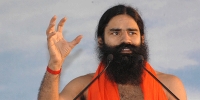 Lo yogi Baba Ramdev spaventa le multinazionali