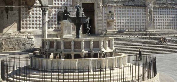 Fontana Maggiore, è tornata l&#039;acqua